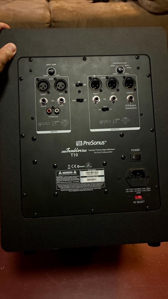 Presonus Temblor T10 - Sub + Footswich de regalo de segunda mano · Foto 3 de 6 · Albacete · 240 €