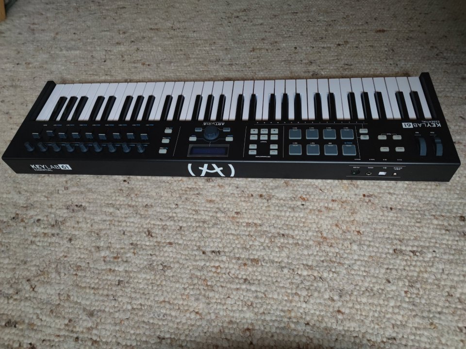 Arturia Keylab Essential 61 Key Black Teclado MIDI