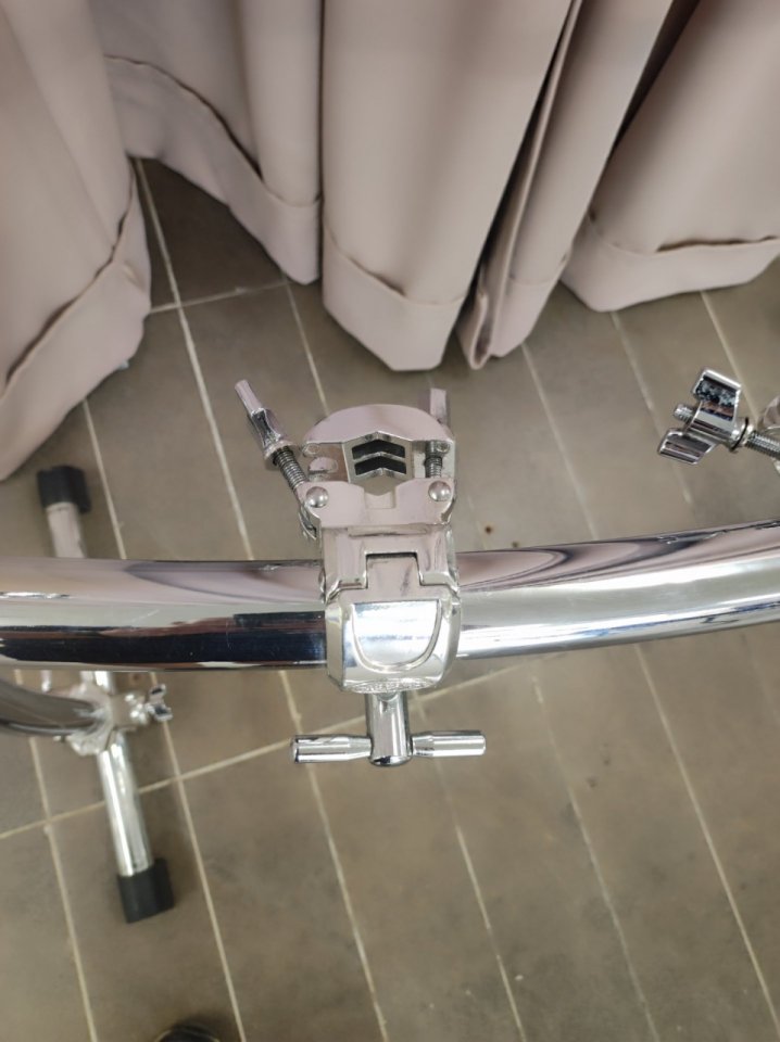 Rack Gibraltar curvado+extras. de segunda mano · Foto 5 de 9 · Tarragona · 400 €