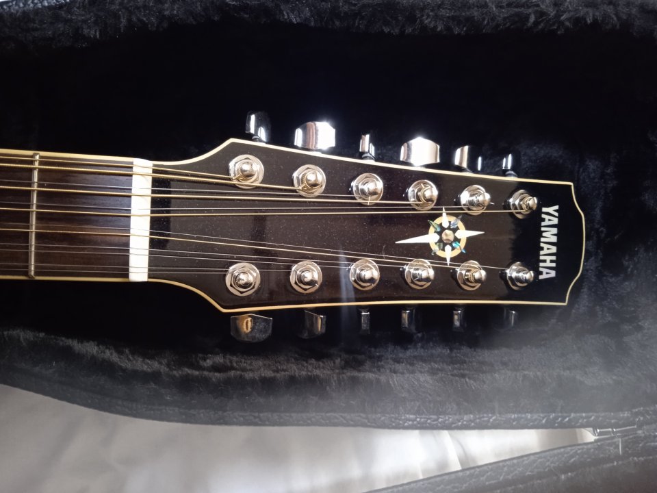 Yamaha CPX700II-12 acústica de 12 cuerdas de segunda mano · Foto 3 de 8 · Araba · 800 €