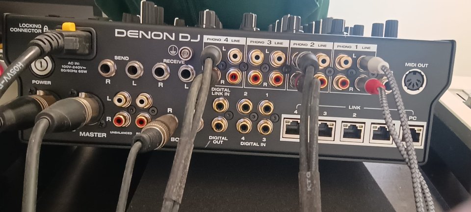 Denon x1850 Prime de segunda mano · Foto 7 de 7 · Pontevedra · 950 €