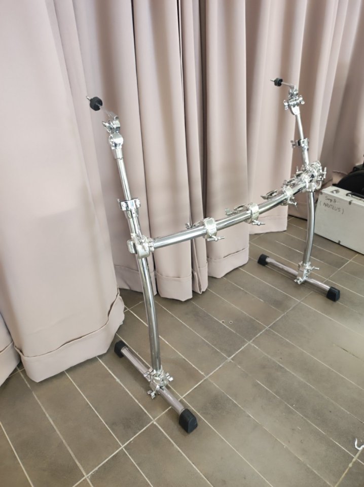 Rack Gibraltar curvado+extras. de segunda mano · Foto 6 de 9 · Tarragona · 400 €