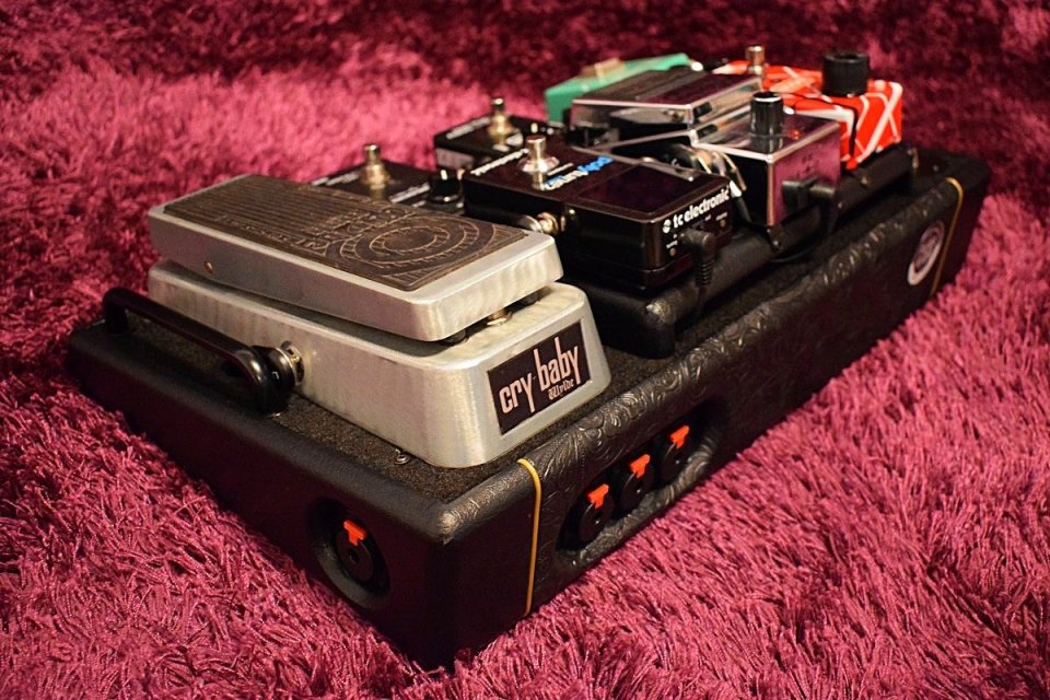 Pedalera PURA VIDA Custom Pedalboards de segunda mano · Foto 3 de 5 · Toledo · 1200 €