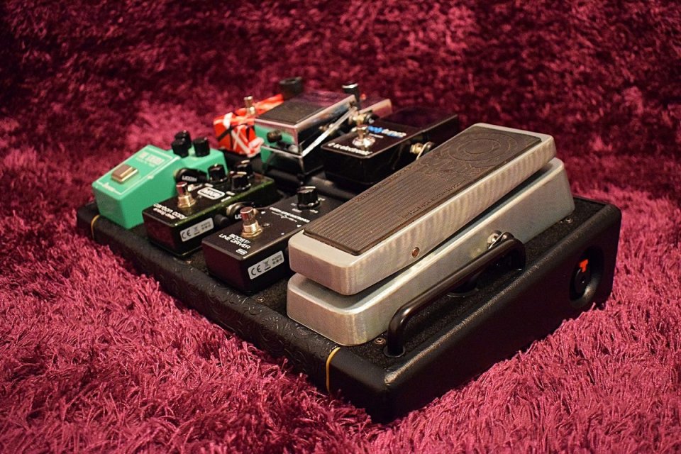 Pedalera PURA VIDA Custom Pedalboards de segunda mano · Foto 4 de 5 · Toledo · 1200 €