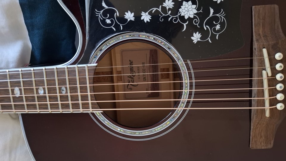 Takamine GN75CEWR de segunda mano · Foto 4 de 10 · Valencia · 500 €