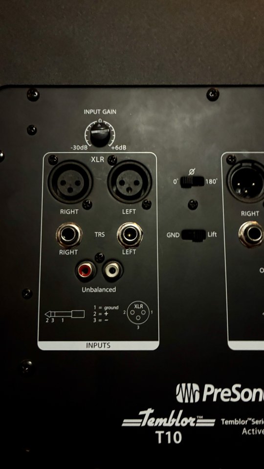 Presonus Temblor T10 - Sub + Footswich de regalo de segunda mano · Foto 5 de 6 · Albacete · 240 €