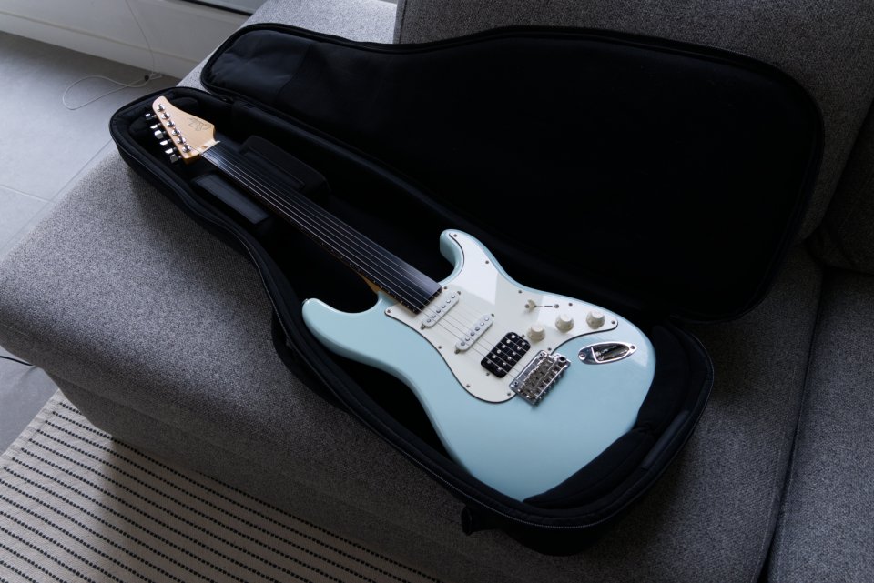 Suhr Classic S Antique (2025) Sonic Blue RW HSS