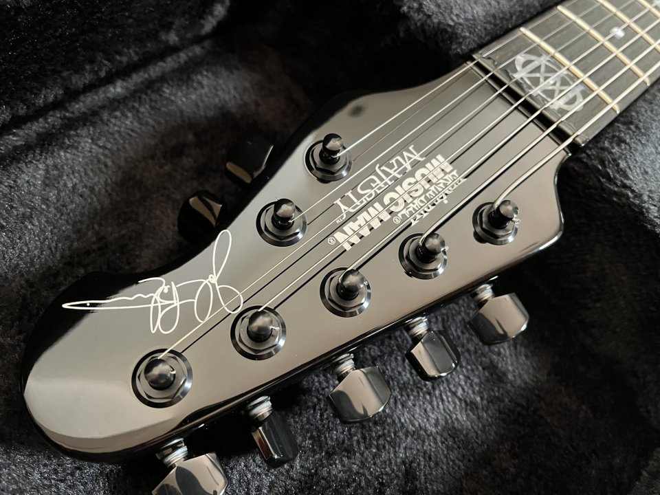 Music Man John Petrucci Majesty 7 DS ( Siete Cuerdas )