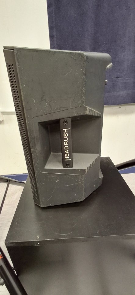 Monitor Headrush FRFR 108 de segunda mano · Foto 3 de 4 · Gipuzkoa · 80 €