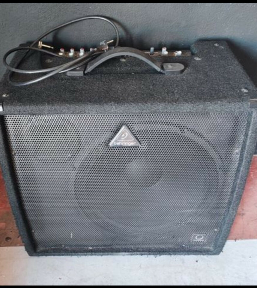 Monitor 15” Behringer kxd15