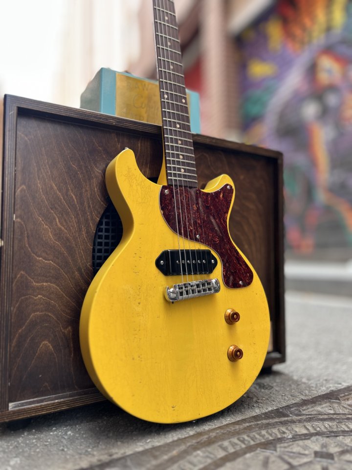 Pastillas Guitarra (Nuevo Ingreso) de segunda mano · Foto 5 de 5 · Barcelona · 200 €