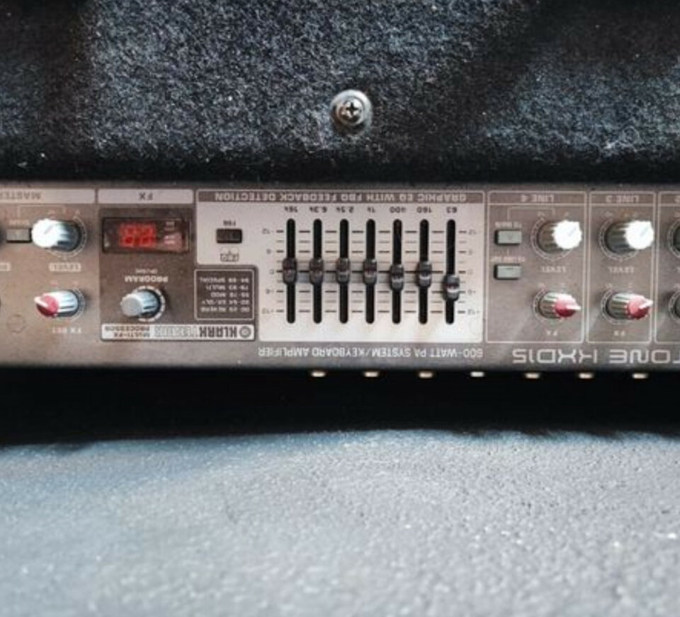 Amplificador-Monitor 15” Behringer kxd15