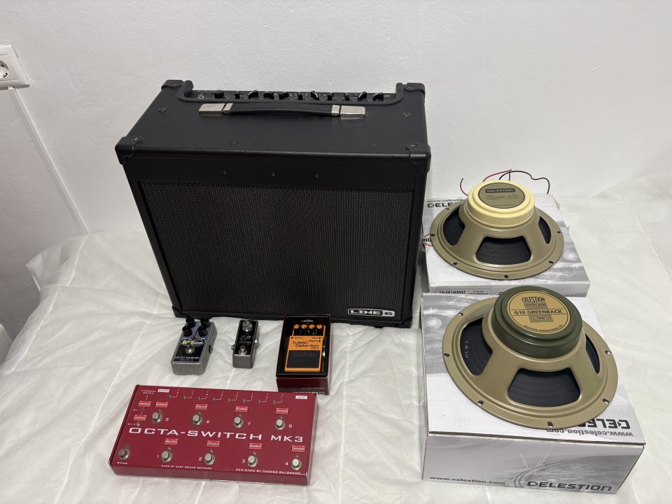 Pedales , Ampli Line6 y altavoz Celestion