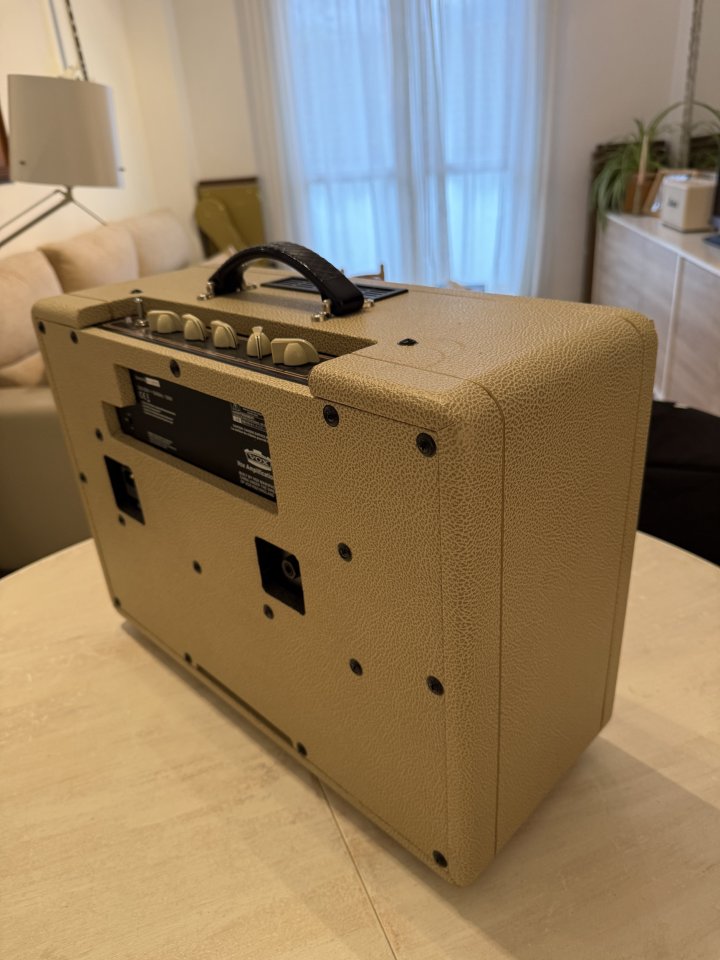 VOX AC10 Limited Tan Bronco