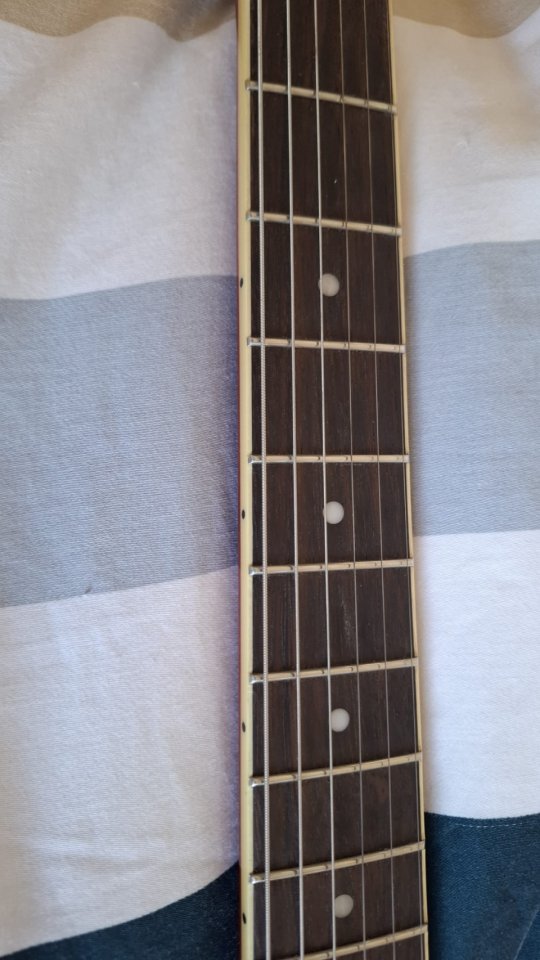 Takamine GN75CEWR de segunda mano · Foto 9 de 10 · Valencia · 500 €