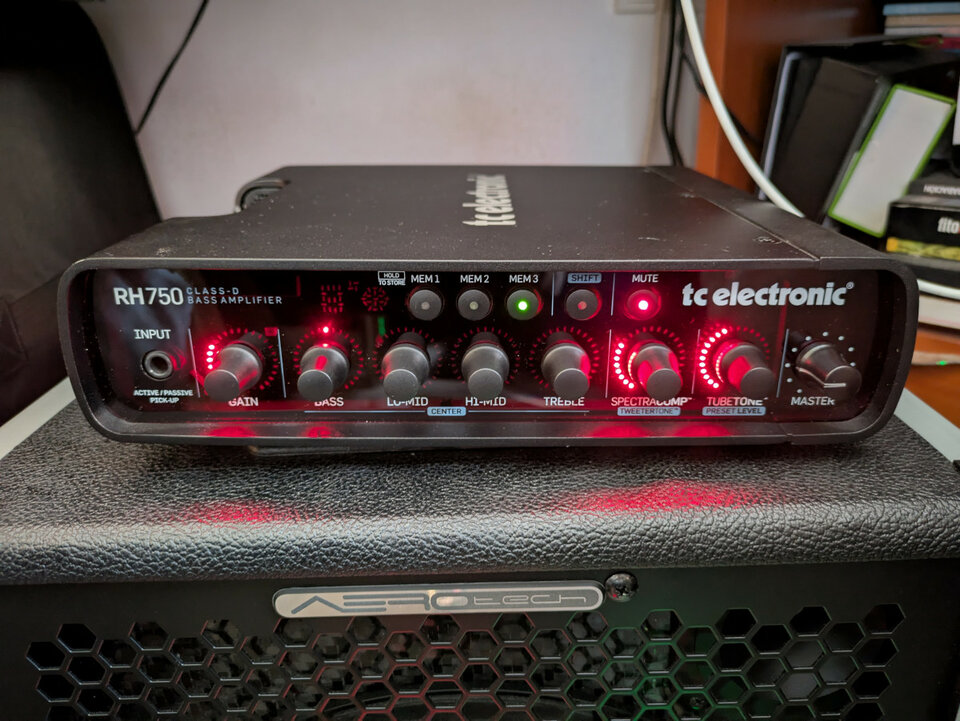 REBAJO a 350€ Tc electronic RH750 + RC4