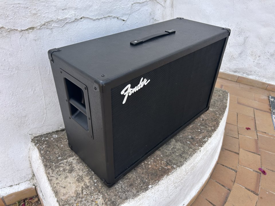 Pantalla 2x12 Celestion V30 de segunda mano · Foto 3 de 10 · Huelva · 250 €