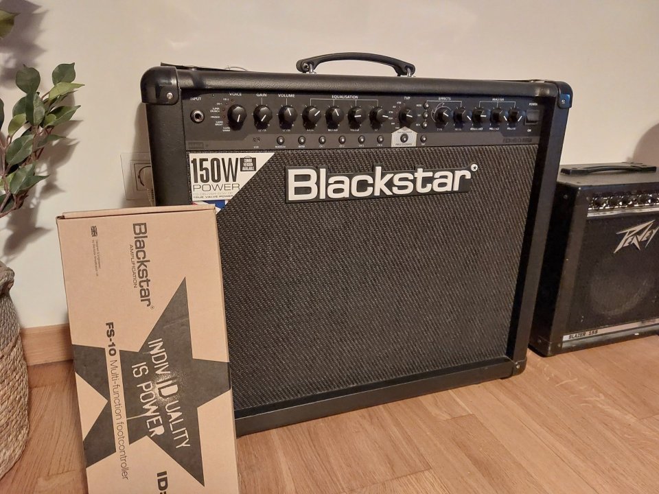 Blackstar ID 60 TVP + pedalera FS10 de segunda mano · Foto 1 de 7 · Madrid · 350 €