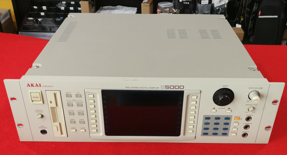 Akai S5000 MIDI Stereo Digital Sampler
