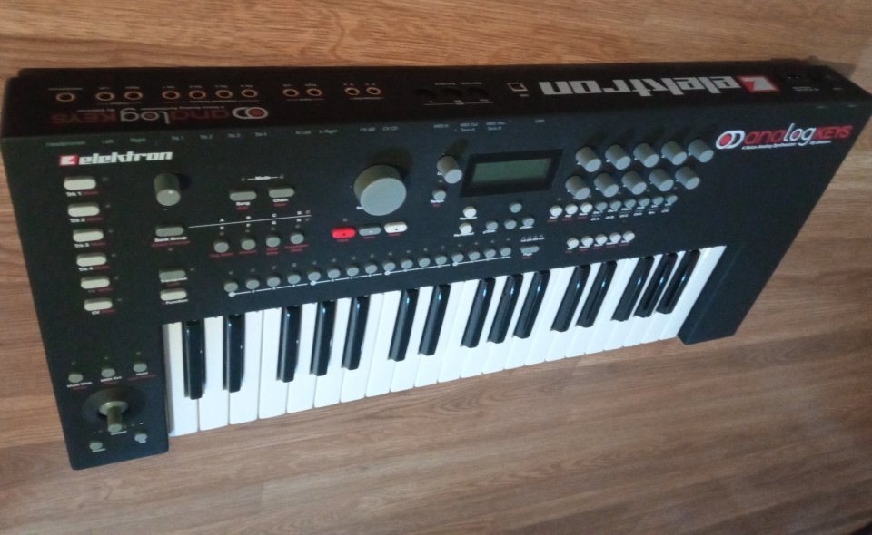 Elektron Analog Keys + case
