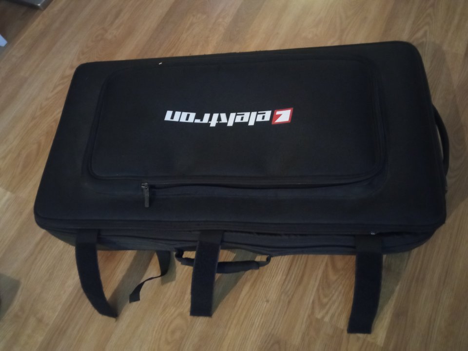 Elektron Analog Keys + case