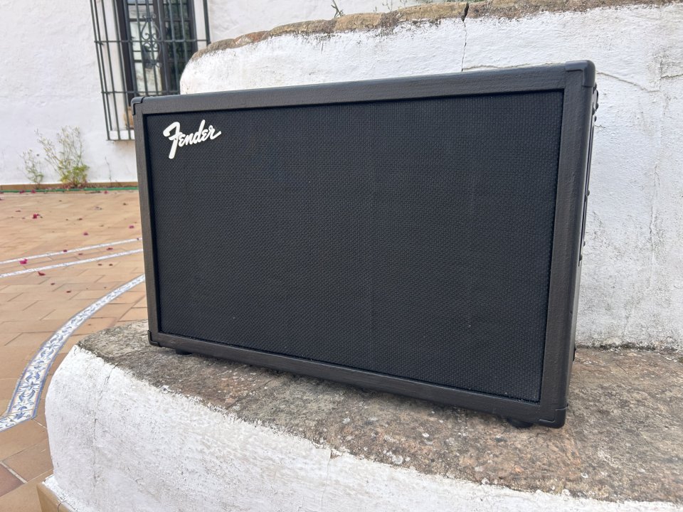 Pantalla 2x12 Celestion V30 de segunda mano · Foto 8 de 10 · Huelva · 250 €
