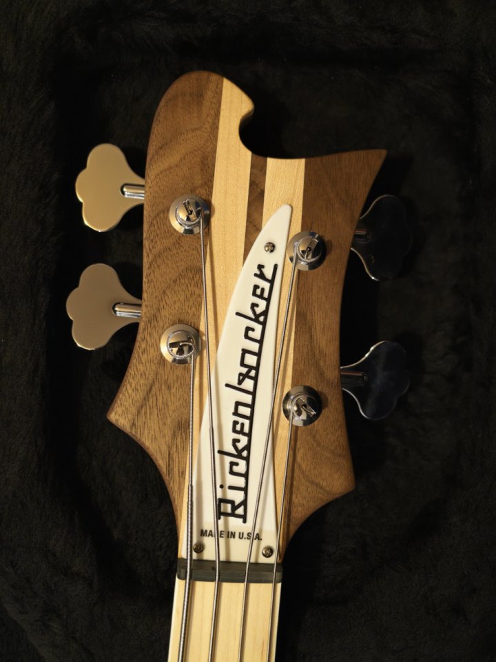Rickenbacker 4003 Walnut 2026. Nuevo sin estrenar. de segunda mano · Foto 5 de 7 · Madrid · 2700 €