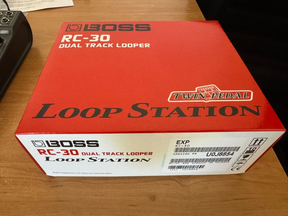 Boss RC-30 Loop Station Dual Track Looper
