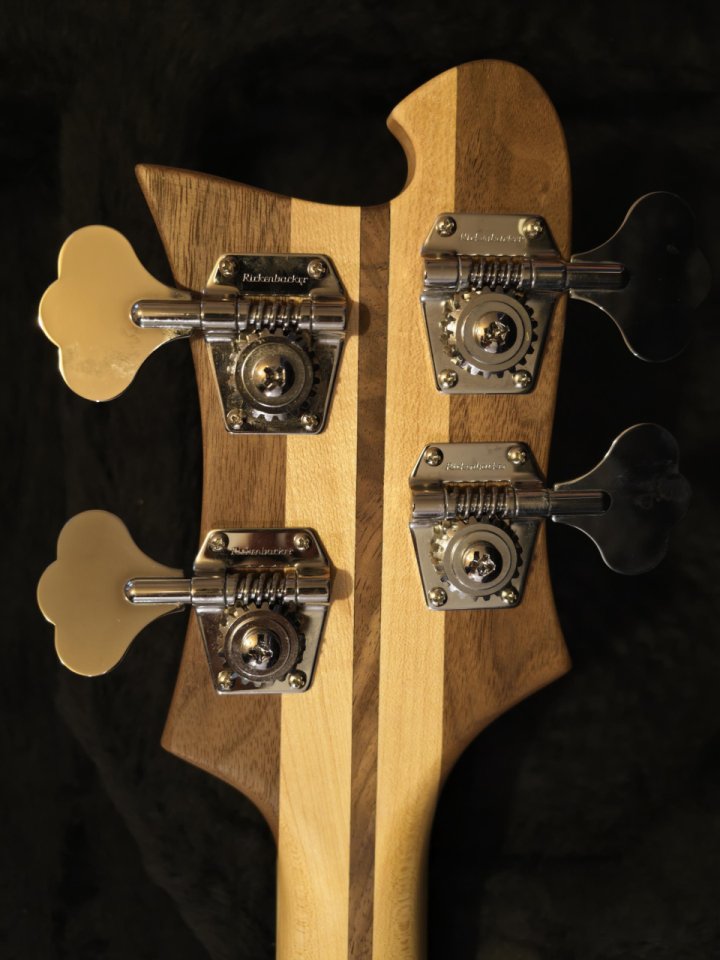 Rickenbacker 4003 Walnut 2026. Nuevo sin estrenar. de segunda mano · Foto 6 de 7 · Madrid · 2700 €