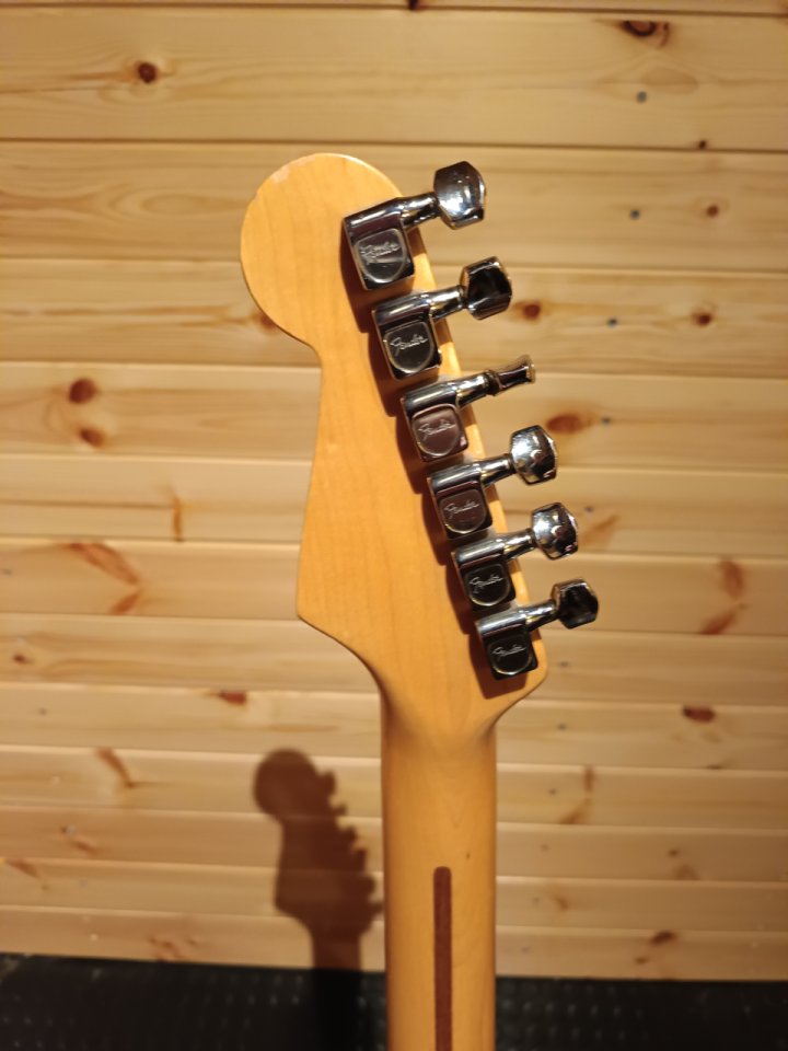 Guitarra Fender Stratocaster USA Roja