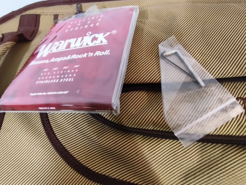 Bajo Squier Jazz Bass "Crafted in Indonesia" 2013