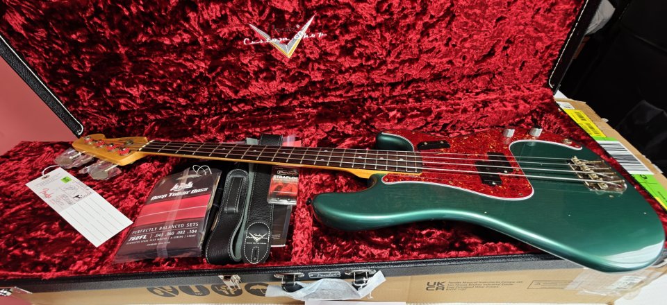 Fender Precision Custom Shop '66 Sherwood Green NUEVO de segunda mano · Foto 2 de 10 · Lugo · 5500 €