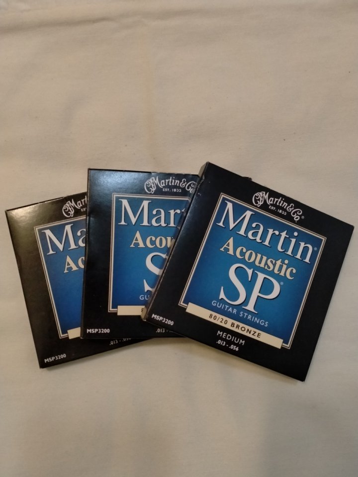 3 Juegos de Cuerdas guitarra acústica Martin SP MSP-3200 de segunda mano · Foto 2 de 3 · Lugo · 12 €