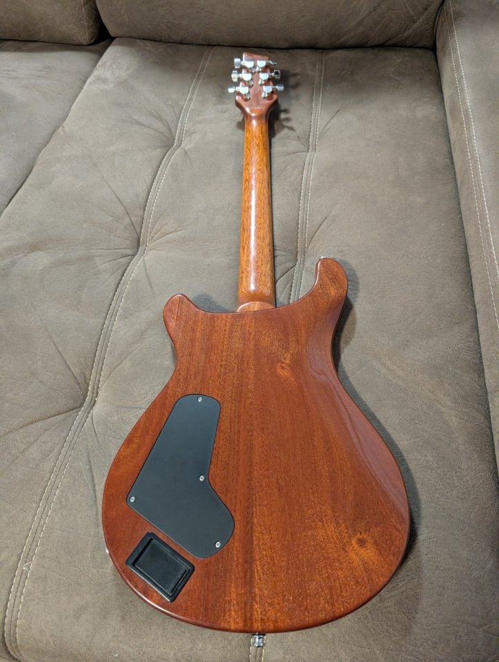 Fame Forum IV Impecable + Seymour Duncan Black Winter de segunda mano · Foto 4 de 7 · Córdoba · 800 €