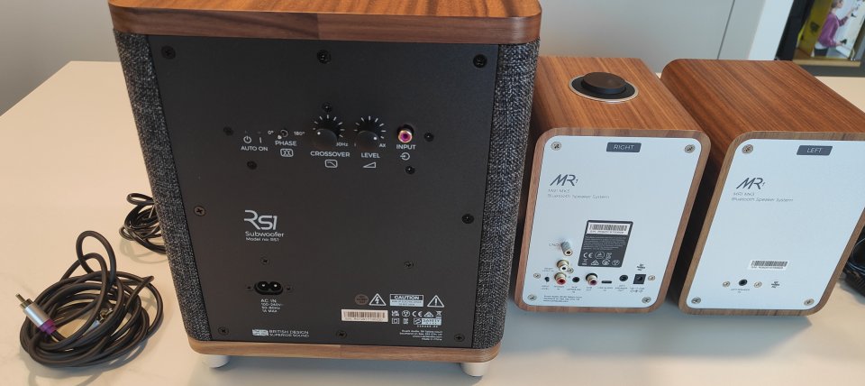 Altavoces Ruark Audio MR1 MK3 con subwoofer RS1 (2026) de segunda mano · Foto 5 de 10 · Araba · 750 €