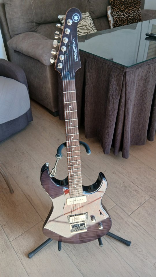 Yamaha Pacífica 611HFM TB de segunda mano · Foto 5 de 10 · Jaén · 475 €