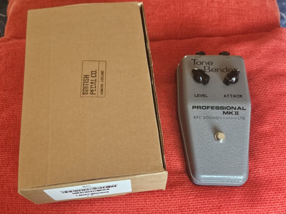 BPC Tone Bender MK II Professional Fuzz Pedal de segunda mano · Foto 8 de 10 · Alicante · 220 €
