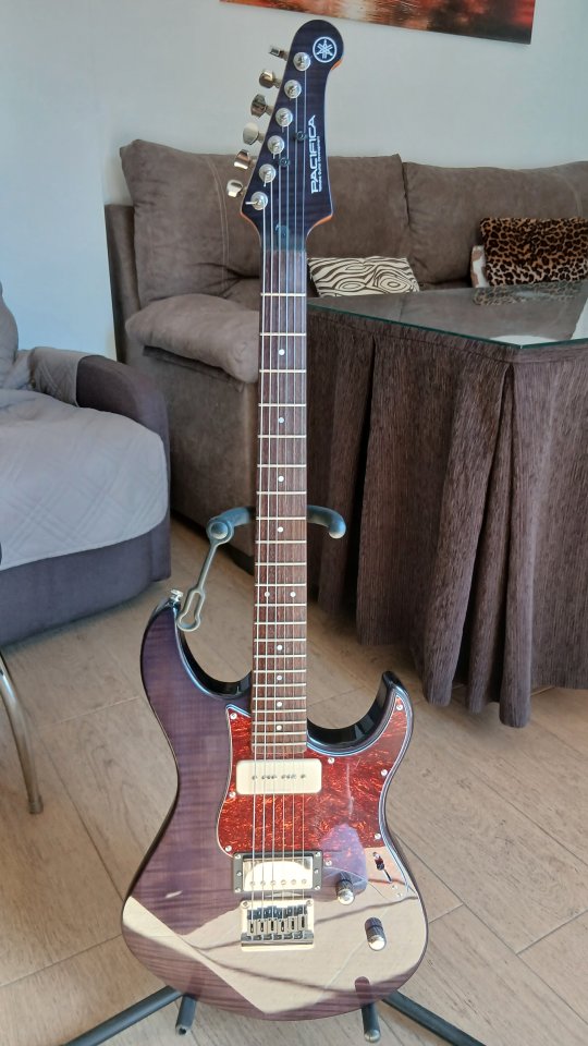 Yamaha Pacífica 611HFM TB de segunda mano · Foto 7 de 10 · Jaén · 475 €