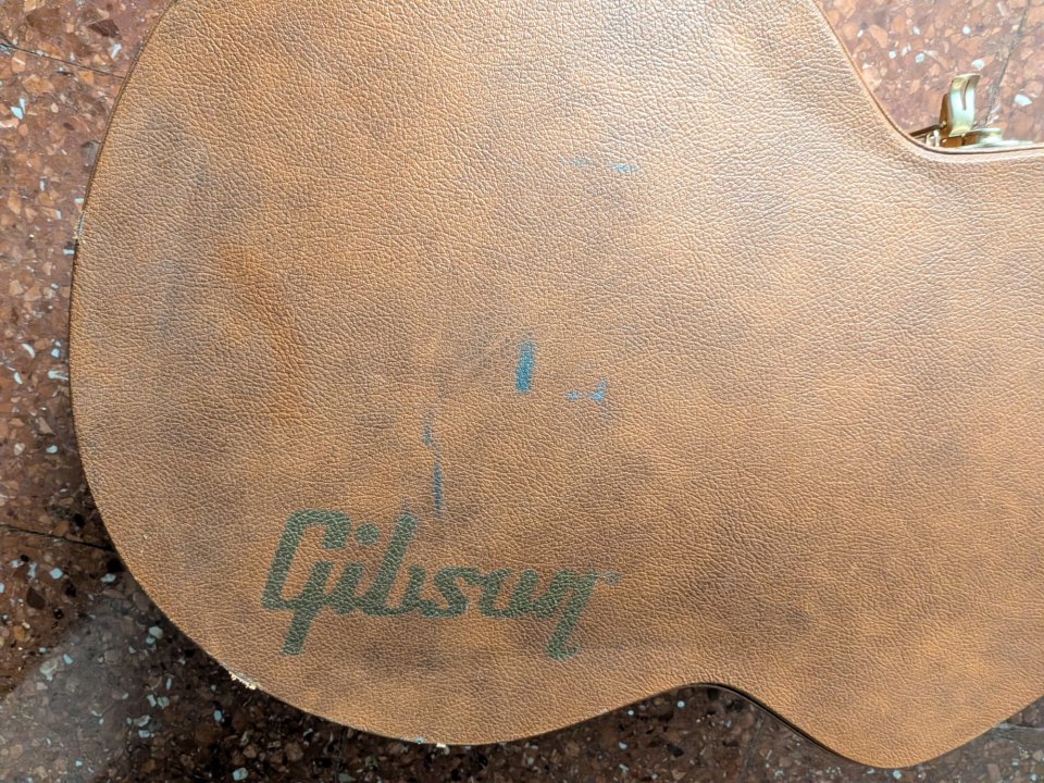 Gibson ES-335 Traditional, Antique Faded Cherry de segunda mano · Foto 7 de 9 · Barcelona · 2300 €