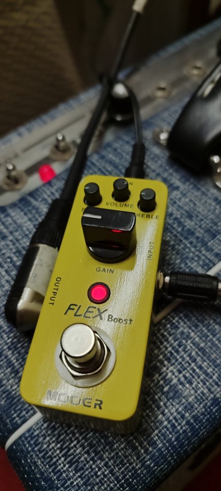 Mooer Flex Boost (=Xotic AC) pedal de overdrive con carácter Vox AC30 de segunda mano · Foto 1 de 4 · Salamanca