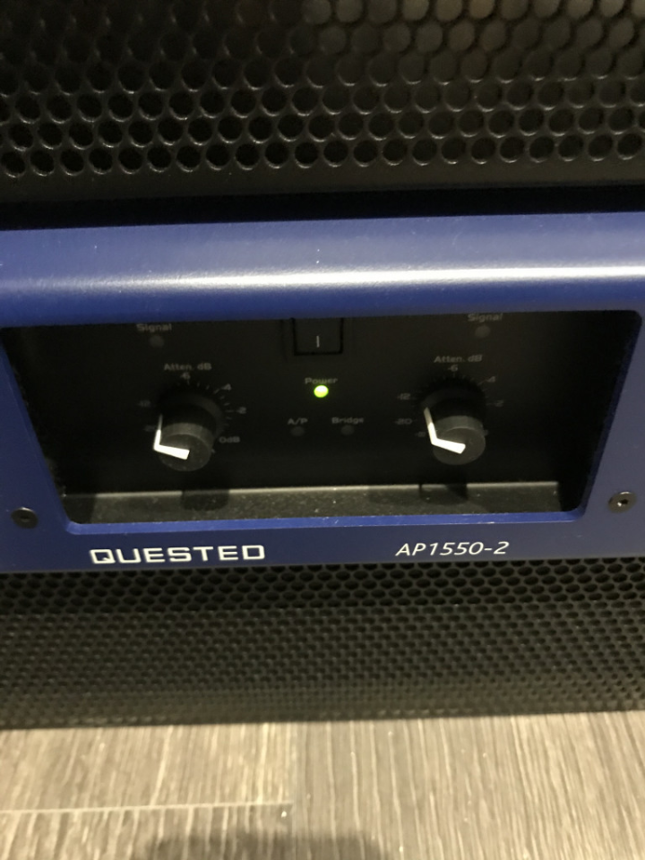 Monitores Quested HM415