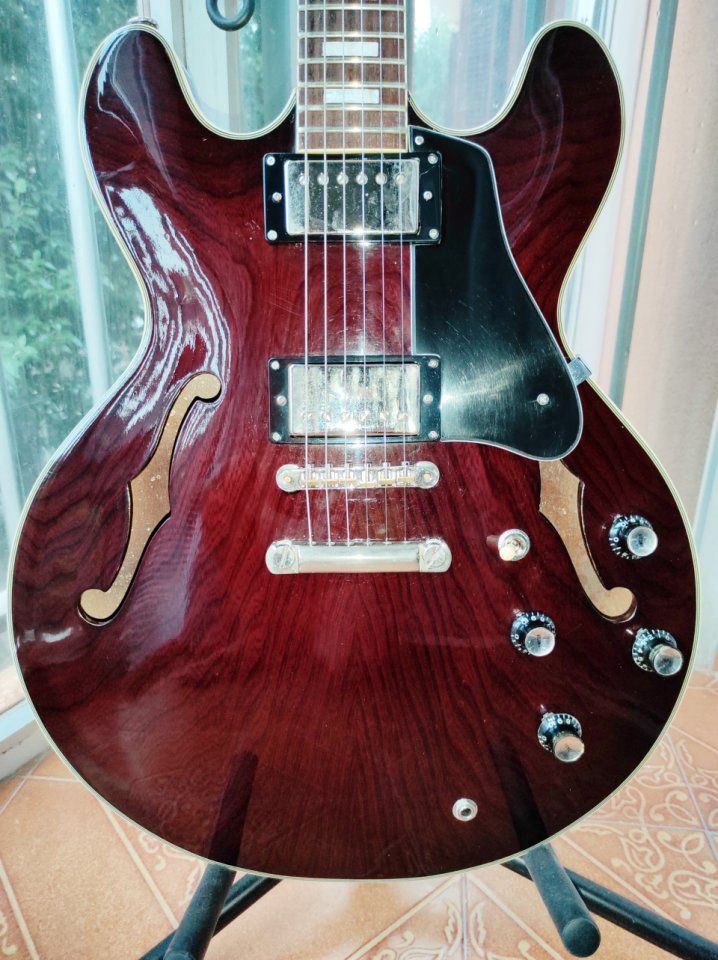 Guitarra Maison 335 (hecha a mano en Corea, años 80) super tuneada. de segunda mano · Foto 1 de 10 · Valencia · 550 €
