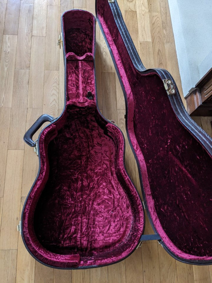 Taylor 510e (2016) de segunda mano · Foto 8 de 10 · Palencia · 1400 €