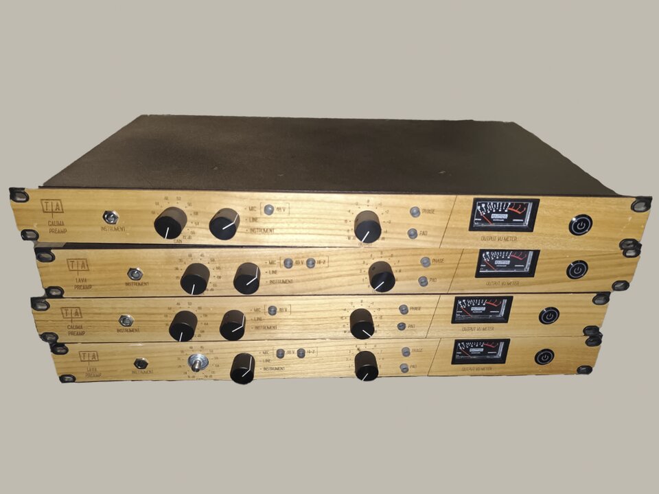 Set 4 PREAMPs Tierra Audio (2 Lava y 2 Calima)