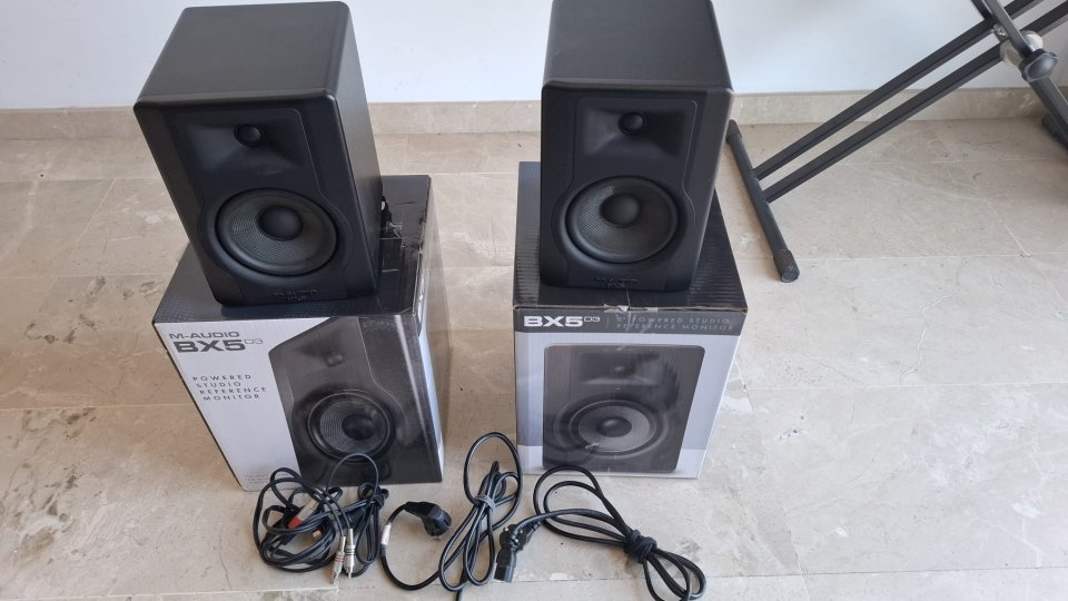 •	Monitores de Estudio M-Audio BX5 (Pareja) de segunda mano · Foto 6 de 7 · Valencia · 115 €