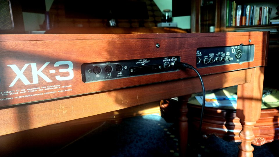 Hammond XK3 + Leslie + Accesorios