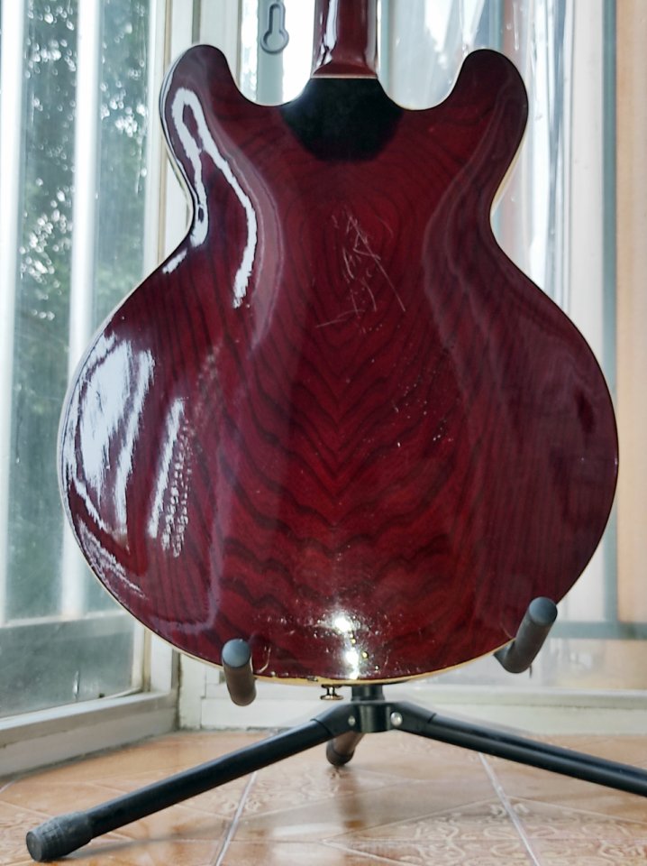 Guitarra Maison 335 (hecha a mano en Corea, años 80) super tuneada. de segunda mano · Foto 5 de 10 · Valencia · 550 €