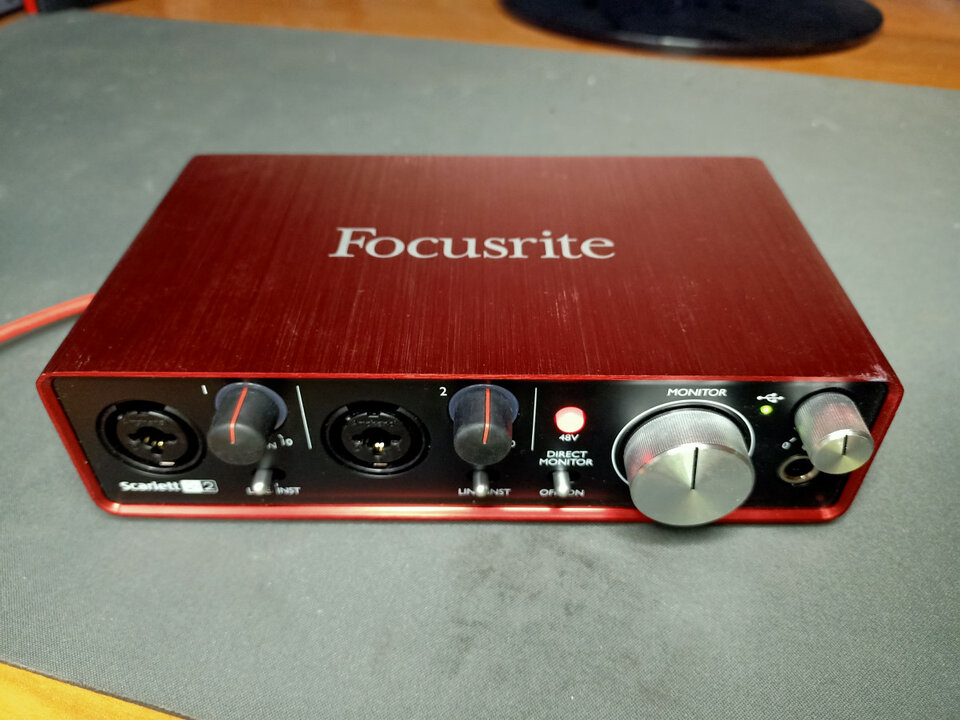 Focusrite Scarlett 2i2