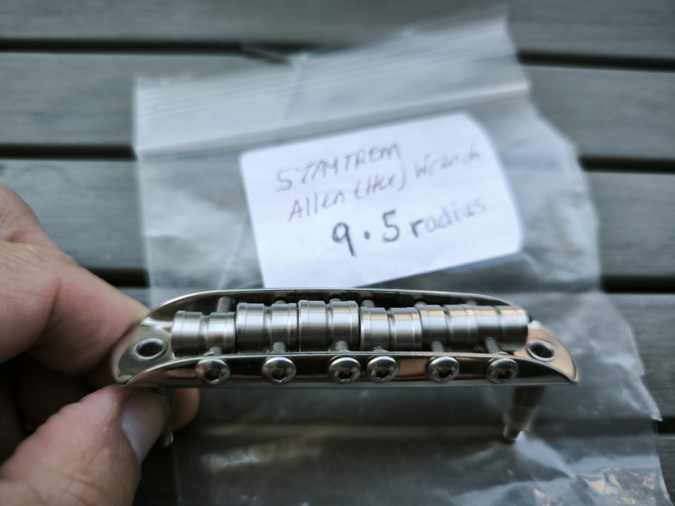 Staytrem Puente Jaguar/Jazzmaster radio 9.5 de segunda mano · Foto 2 de 3 · Murcia · 120 €