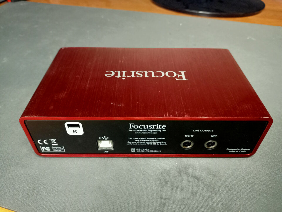 Focusrite Scarlett 2i2